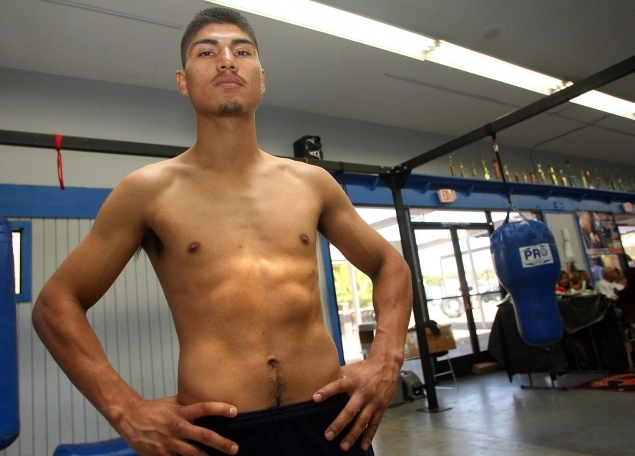 gallery_307997_mikey_garcia_workout_11-3-12_1_20121103_1500316257